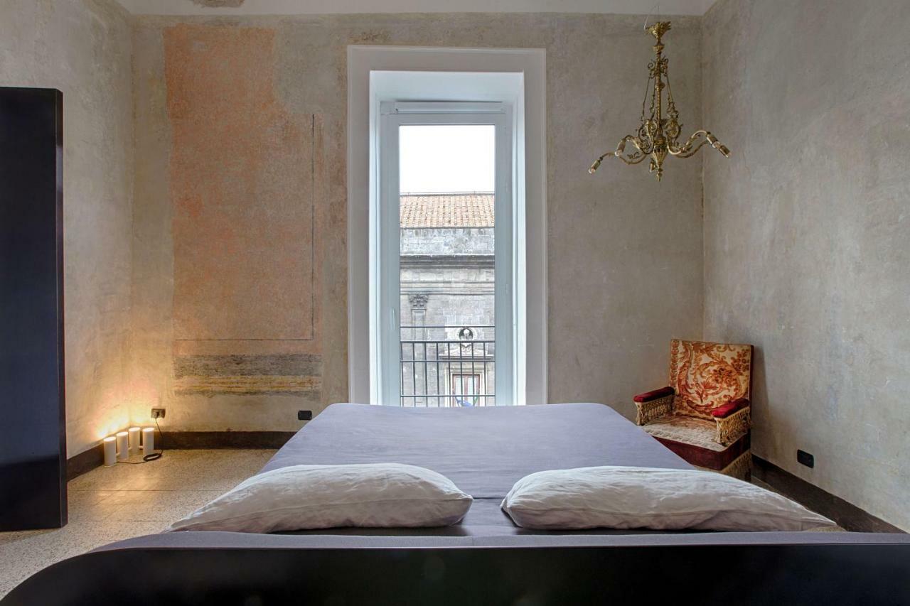 Tutt 'E Sant Luxury Rooms Napoli Bagian luar foto