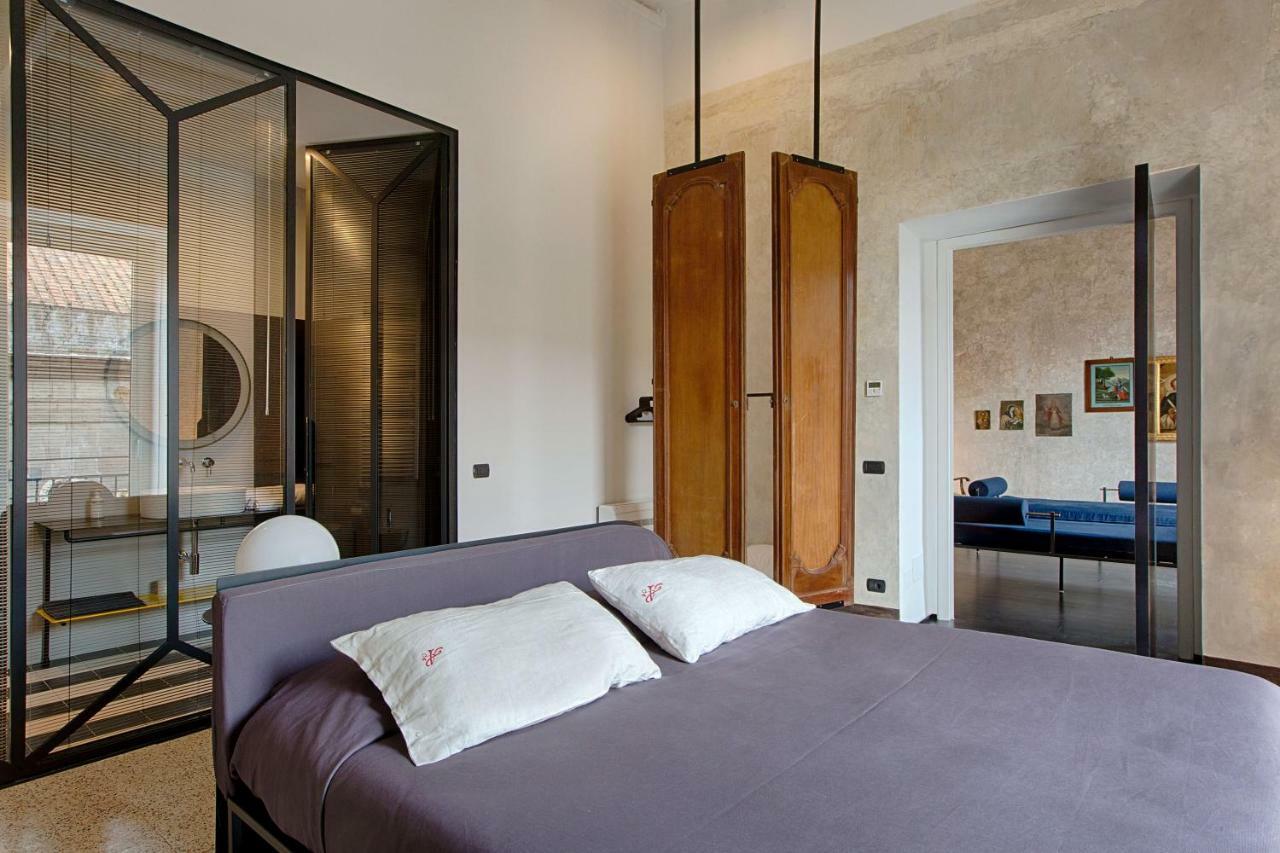 Tutt 'E Sant Luxury Rooms Napoli Bagian luar foto